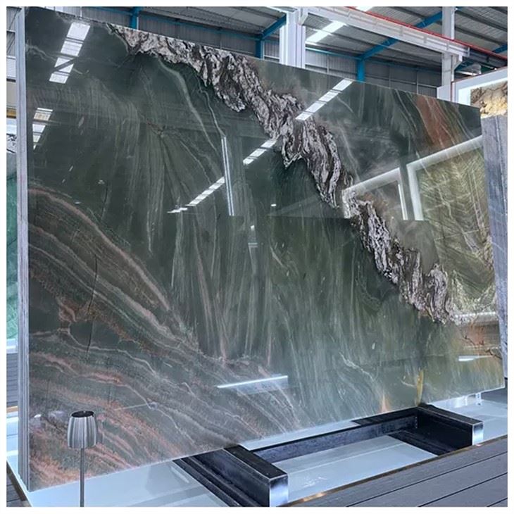 Bramante Maestro Quartzite